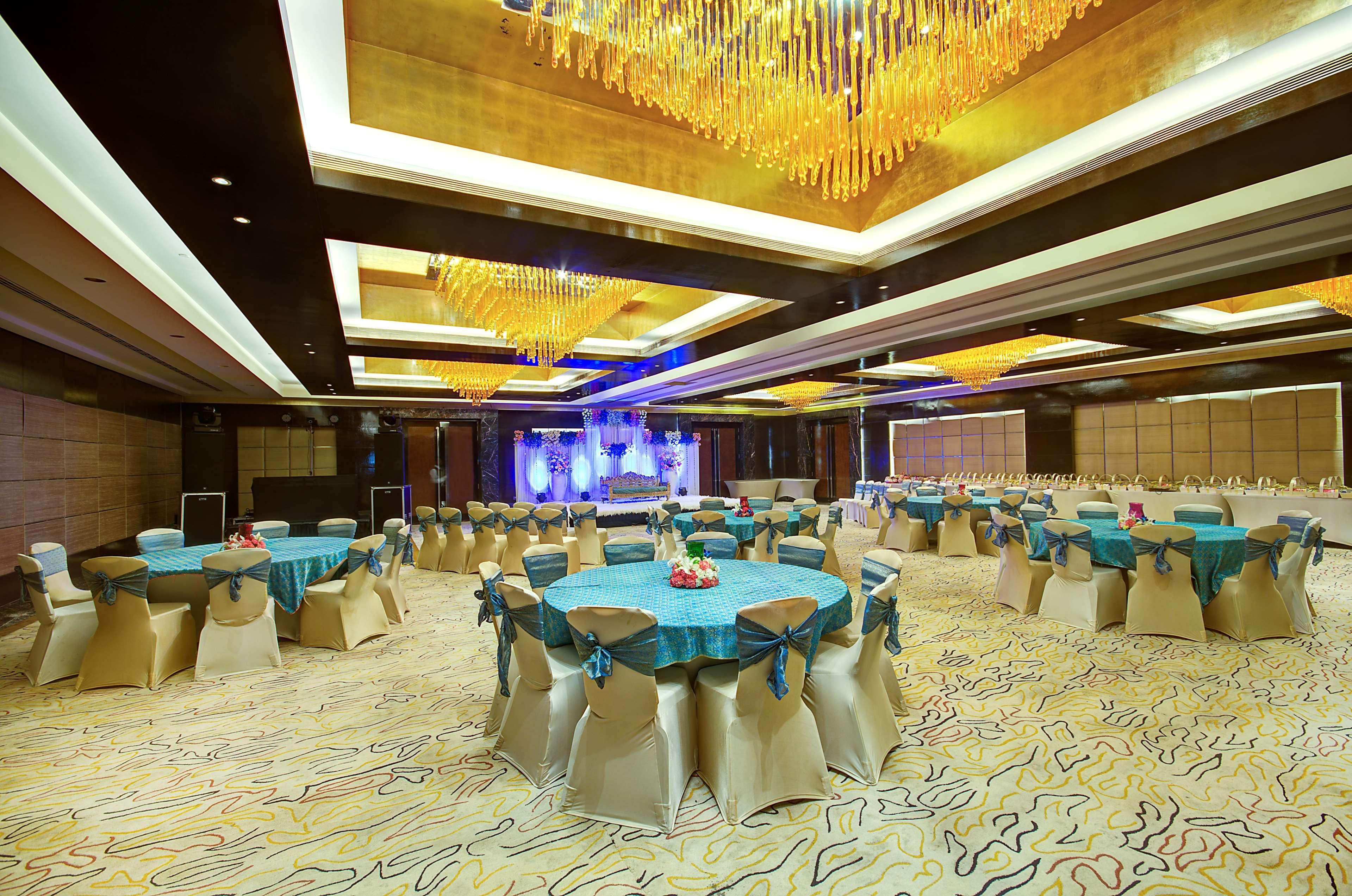 Hotel Radisson Blu Kaushambi Delhi Ncr Ghaziabad Exterior foto