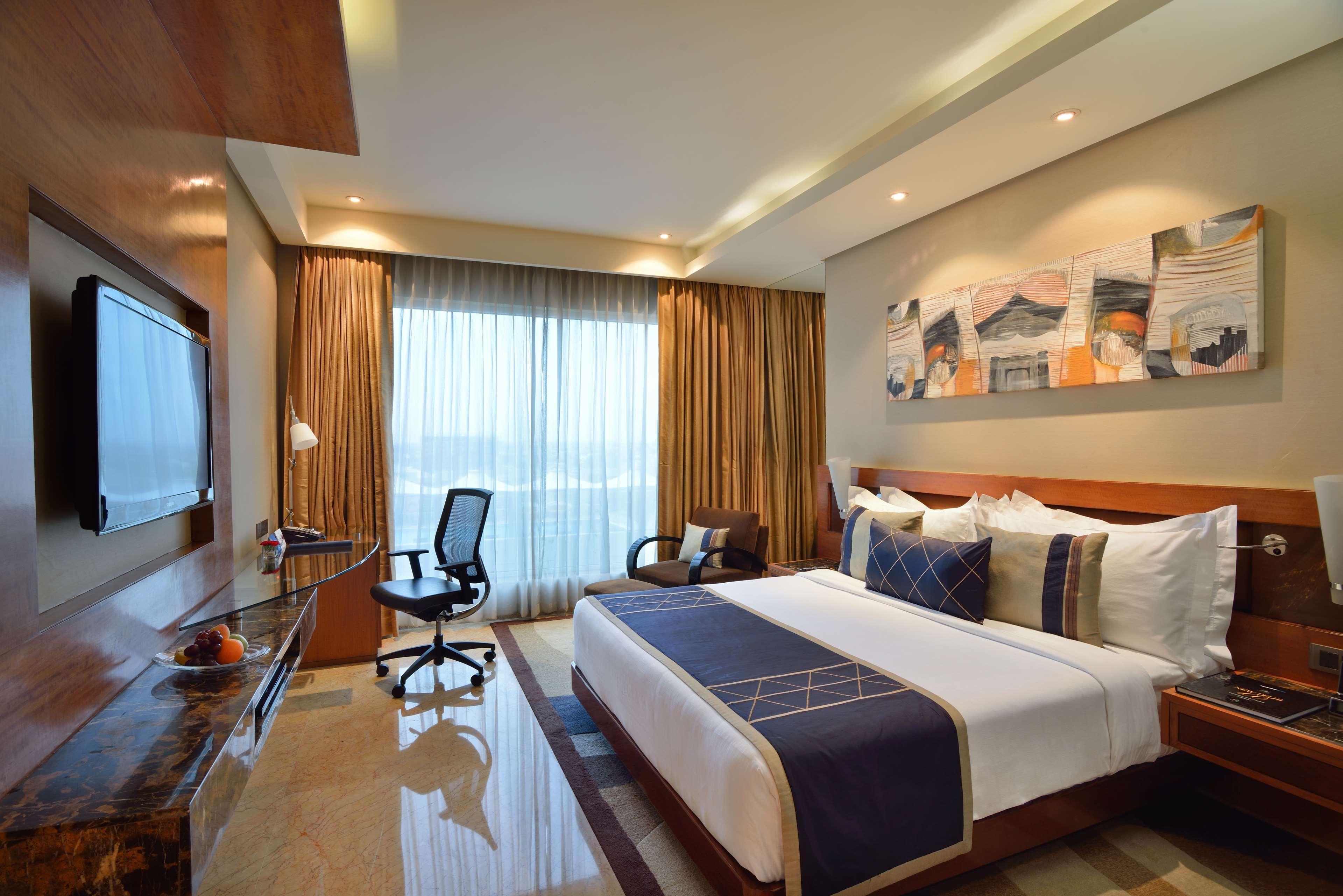 Hotel Radisson Blu Kaushambi Delhi Ncr Ghaziabad Exterior foto