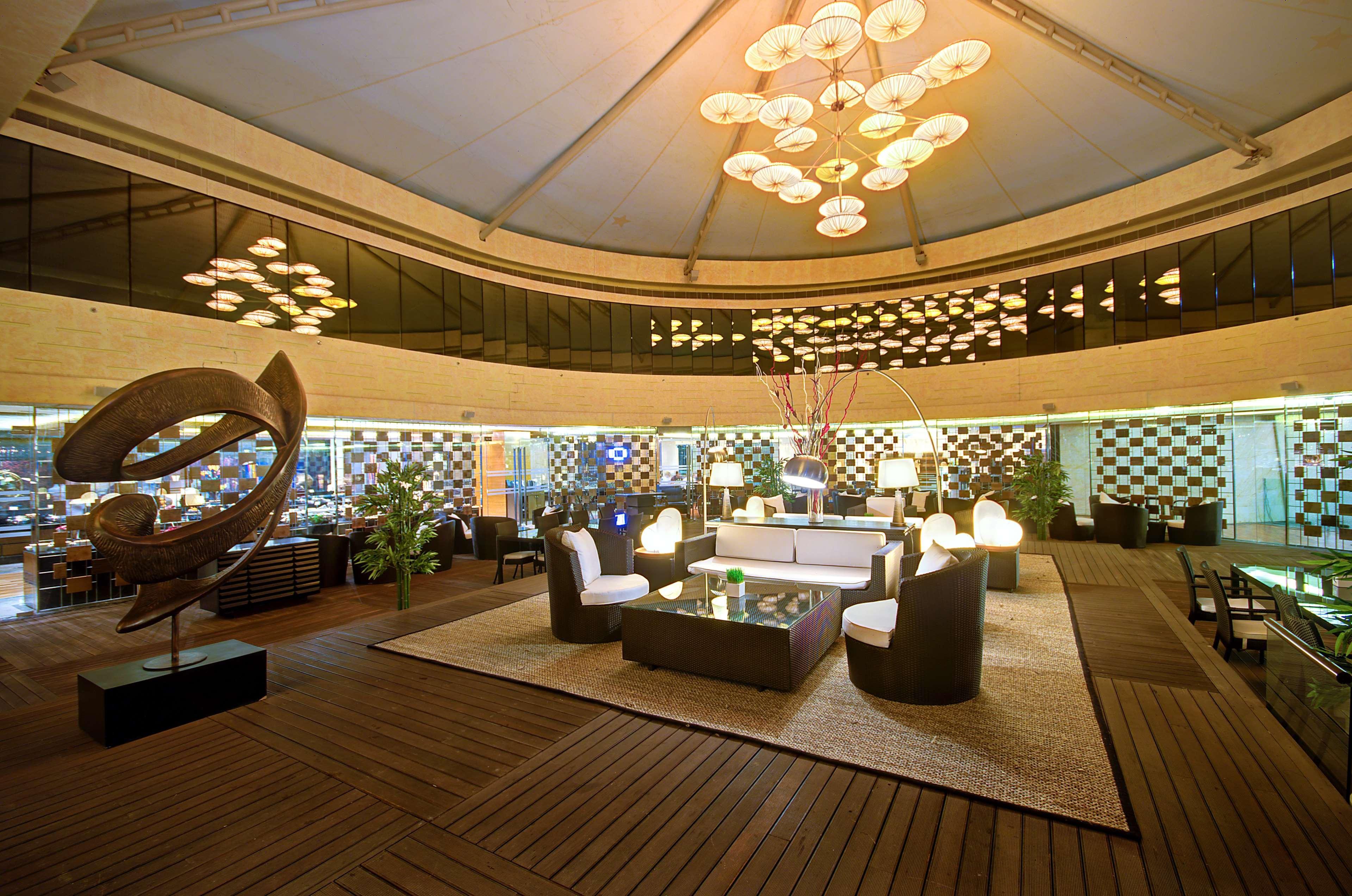 Hotel Radisson Blu Kaushambi Delhi Ncr Ghaziabad Exterior foto